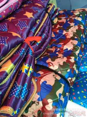 新款電動(dòng)車擋風(fēng)被 冬季保暖新選擇，廠家批發(fā)優(yōu)質(zhì)連體設(shè)計(jì)